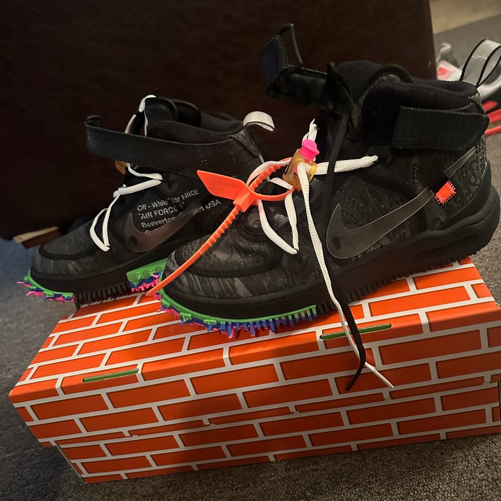 Nike air forces mid x OFFWHITE